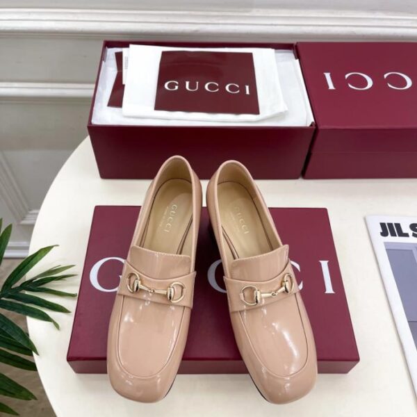 replica,schuhe,beste,kaufen,1:1,besten,seiten,Replik,turnschuhe,sneakers GUCCI Neue klassische flache Loafer mit Horsebit-Schnitt (OIG3B)