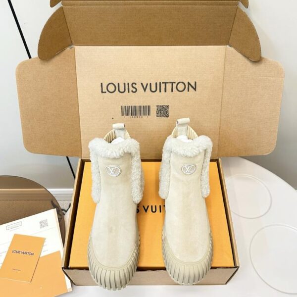 replica,schuhe,beste,kaufen,1:1,besten,seiten,Replik,turnschuhe,sneakers Top-Qualität (offizielle Verpackung) der trendigen Chelsea-Stiefel aus Lammwolle von Louis Vuitton. Neu eingetroffen: LV Ruby Boots (VCQLQ).