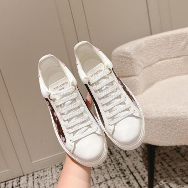 replica,schuhe,beste,kaufen,1:1,besten,seiten,Replik,turnschuhe,sneakers Topversion der klassischen LV-Sneaker mit dicker Sohle (VGHPU)