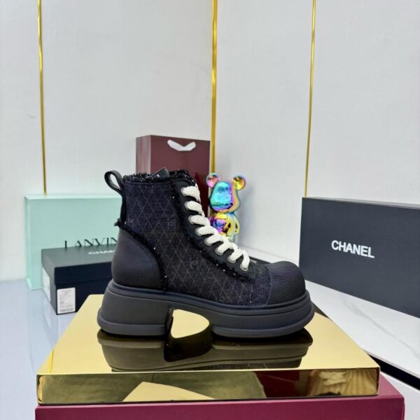 CHANEL Stiefeletten (O13PC)
