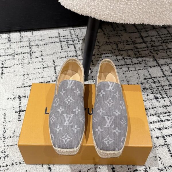 Louis Vuittons neue Stroh-bestickte Eimerschuhe (0T5CB)