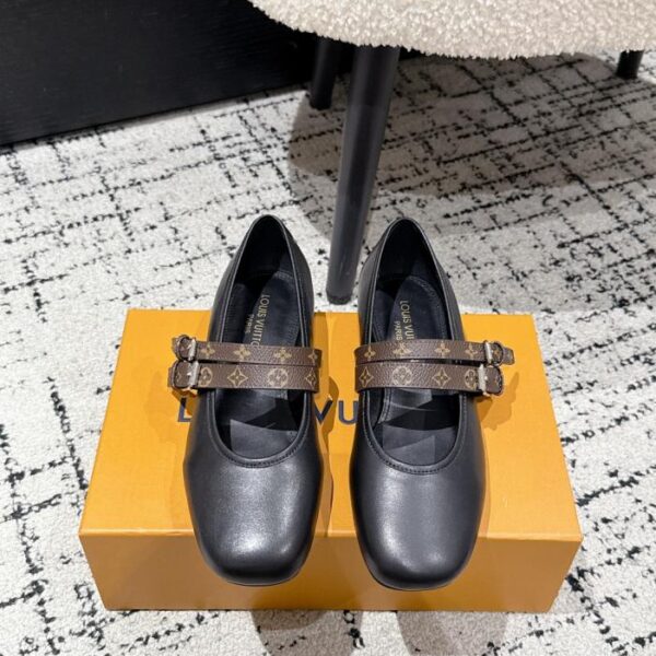 replica,schuhe,beste,kaufen,1:1,besten,seiten,Replik,turnschuhe,sneakers Hochwertige Mary Janes von Louis Vuitton (EAAQJ)