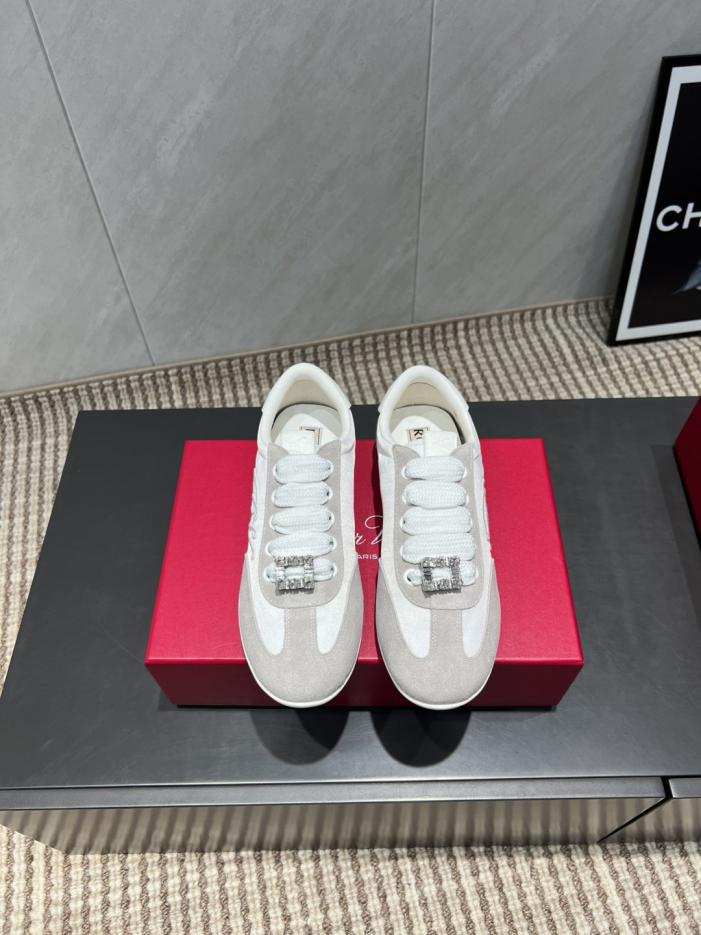 replica,schuhe,beste,kaufen,1:1,besten,seiten,Replik,turnschuhe,sneakers Top-Version ROGE VIVIE, neue Freizeitschuhe mit runder Spitze und Stickereien für den Frühherbst (FXLY7) replica,schuhe,beste,kaufen,1:1,besten,seiten,Replik,turnschuhe,sneakers Top-Version ROGE VIVIE, neue Freizeitschuhe mit runder Spitze und Stickereien für den Frühherbst (FXLY7)