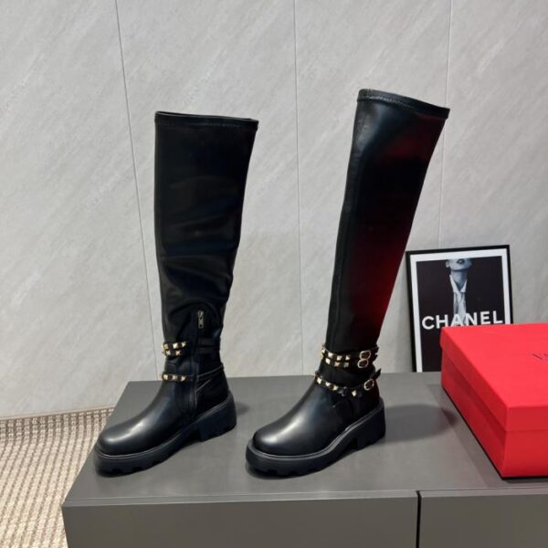 Erstklassige Valentino-Stiefel für den frühen Herbst [Stretch-Stiefel mit runder Zehenpartie und dicker Sohle, Nieten] Rockstu Boots-Serie (A36LO)
