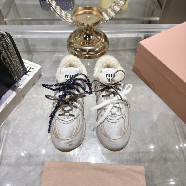 Top-Version MIUMIU Catwalk neuer Stil Retro Distressed Agande Trainingsschuhe dickbesohlte Freizeitsportschuhe (JNQHV)