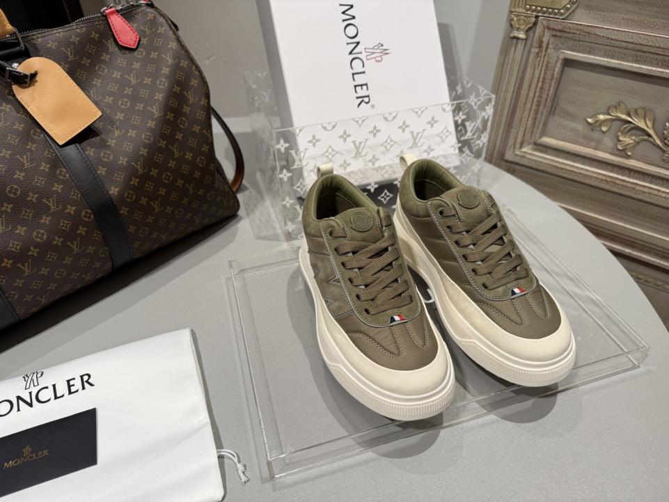 replica,schuhe,beste,kaufen,1:1,besten,seiten,Replik,turnschuhe,sneakers Die neuen Sneakers der ALTIVE-Serie von Moncler (YYWF9)