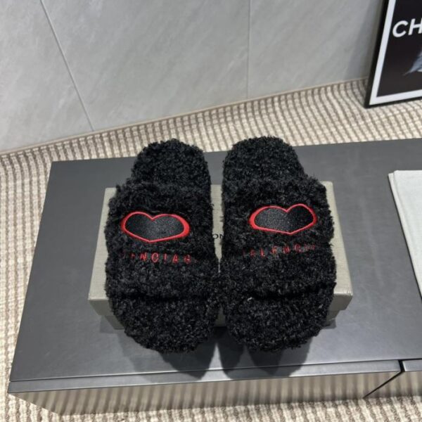 replica,schuhe,beste,kaufen,1:1,besten,seiten,Replik,turnschuhe,sneakers Top-Version Balenciaga Frühherbst neuestes Paar Pfirsichherz lockige dicke Wollpantoffeln (YMFNK)