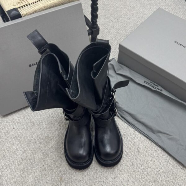 replica,schuhe,beste,kaufen,1:1,besten,seiten,Replik,turnschuhe,sneakers Dark Knight BALENCIAGA Frühfrühlings-Martinstiefel (JBUS4)
