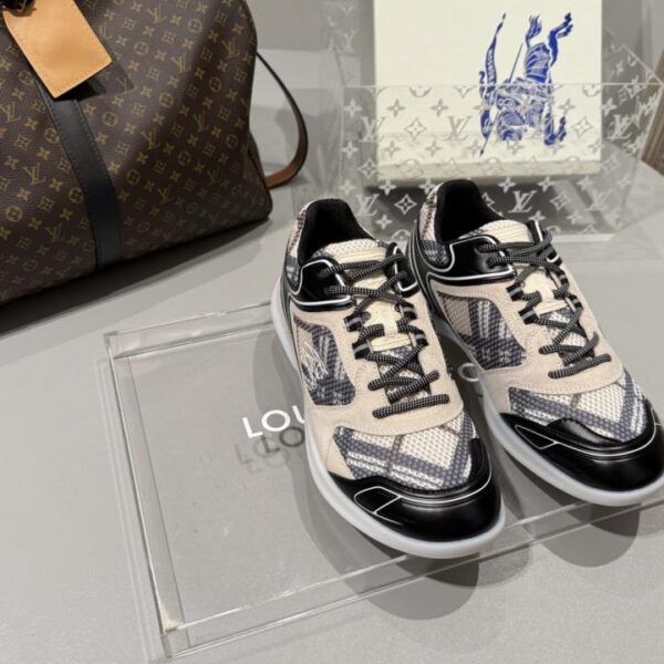replica,schuhe,beste,kaufen,1:1,besten,seiten,Replik,turnschuhe,sneakers Burberry Neue Retro-Colorblock-Sneaker (IAPGY)