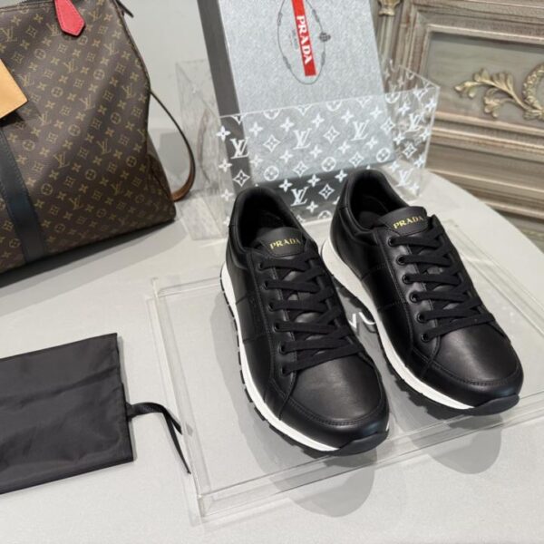 PRADA Top-Freizeitschuhe zum Schnüren (WYEMG)