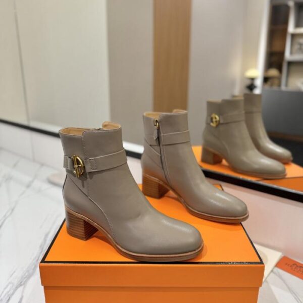 replica,schuhe,beste,kaufen,1:1,besten,seiten,Replik,turnschuhe,sneakers Hermes Justine Cavalier-Stiefel aus Kalbsleder mit runder Zehenpartie (RQTYM)