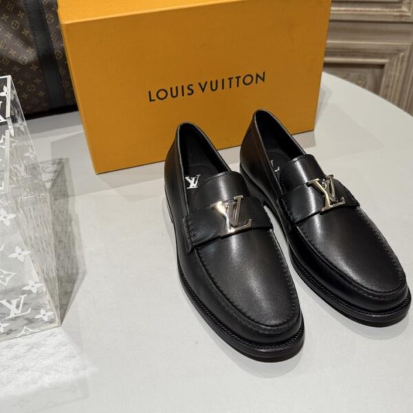 LV Loafer Slip-On Lederschuhe (LRH1Y)
