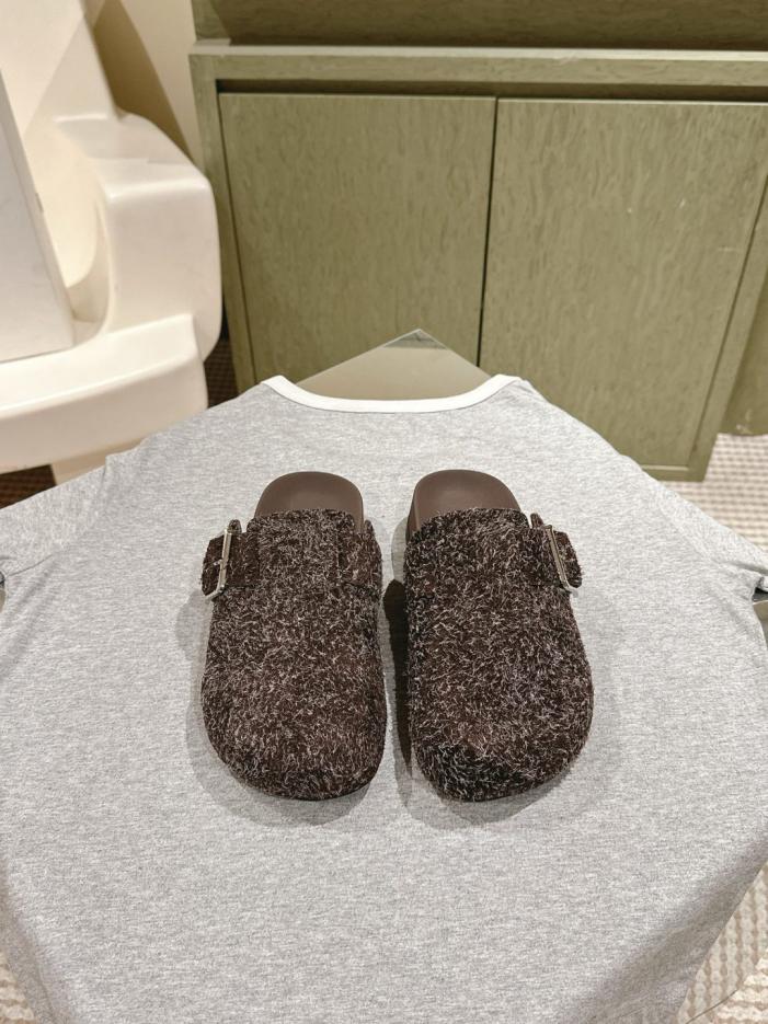 replica,schuhe,beste,kaufen,1:1,besten,seiten,Replik,turnschuhe,sneakers LOEWEs neueste coole Serie im britischen Stil mit Gegensynchronisation: Neu eingetroffene Pantoletten (B51J8) replica,schuhe,beste,kaufen,1:1,besten,seiten,Replik,turnschuhe,sneakers LOEWEs neueste coole Serie im britischen Stil mit Gegensynchronisation: Neu eingetroffene Pantoletten (B51J8)