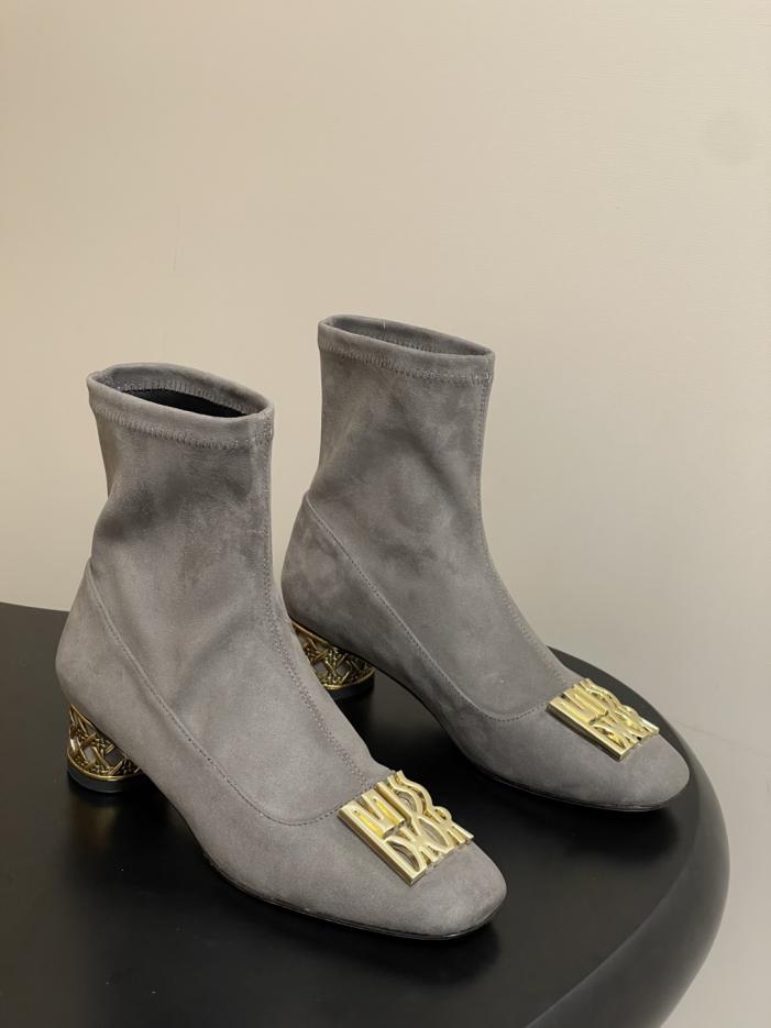 replica,schuhe,beste,kaufen,1:1,besten,seiten,Replik,turnschuhe,sneakers Neue Herbst- und Winterstiefeletten von Miss Dior mit rundem Absatz und elastischem, dickem Absatz (Q1L03) replica,schuhe,beste,kaufen,1:1,besten,seiten,Replik,turnschuhe,sneakers Neue Herbst- und Winterstiefeletten von Miss Dior mit rundem Absatz und elastischem, dickem Absatz (Q1L03)