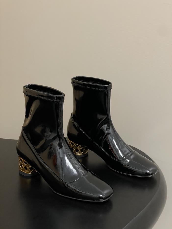 replica,schuhe,beste,kaufen,1:1,besten,seiten,Replik,turnschuhe,sneakers Neue Dior Icon Stiefeletten mit rundem Absatz und elastischem, dickem Absatz für Herbst und Winter (9CBDM) replica,schuhe,beste,kaufen,1:1,besten,seiten,Replik,turnschuhe,sneakers Neue Dior Icon Stiefeletten mit rundem Absatz und elastischem, dickem Absatz für Herbst und Winter (9CBDM)