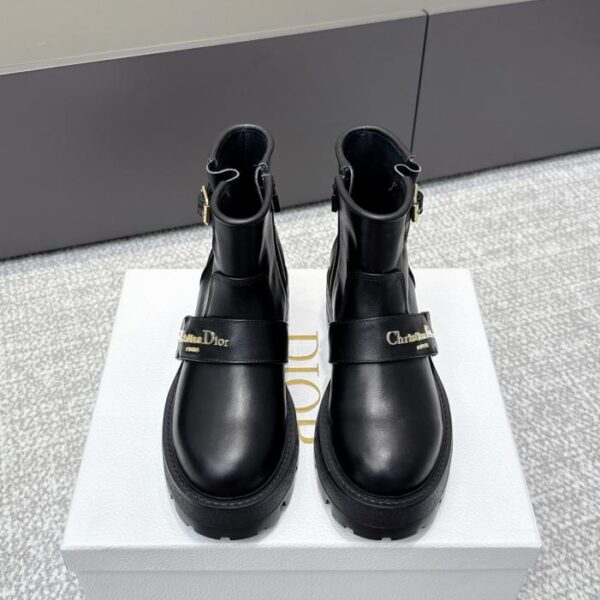 replica,schuhe,beste,kaufen,1:1,besten,seiten,Replik,turnschuhe,sneakers Dior Herbst/Winter Neue Stiefel im Poster-Stil mit D-Major-Buchstaben (6ISG0)