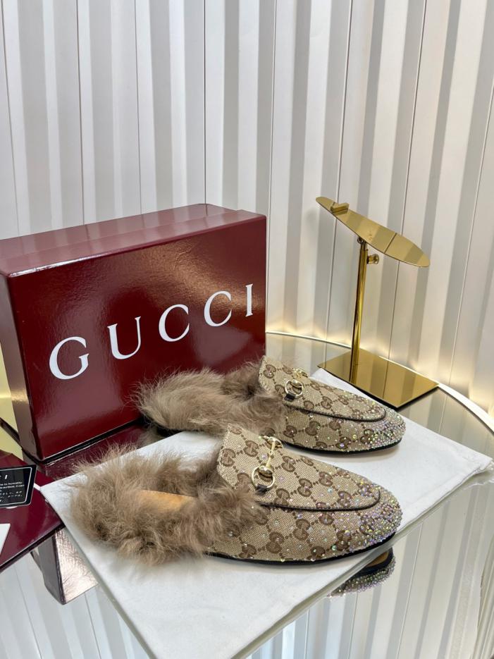 replica,schuhe,beste,kaufen,1:1,besten,seiten,Replik,turnschuhe,sneakers GUCCI-Theke: Hausschuhe aus toskanischer Wolle in der neuesten Farbe (5V7SV) replica,schuhe,beste,kaufen,1:1,besten,seiten,Replik,turnschuhe,sneakers GUCCI-Theke: Hausschuhe aus toskanischer Wolle in der neuesten Farbe (5V7SV)