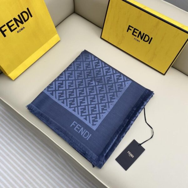 Fendi 【FF-Buchstaben-Jacquard-Seidenschal (5IWHB)