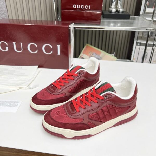 GUCCI Casual Series Freizeitschuhe mit Doppel-G-Buchstabenschnalle (49GND)