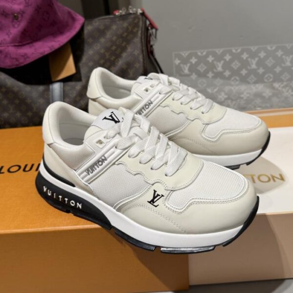 Louis Vuitton RUN AWAY MAXI Sport- und Freizeitserie (L48IO)
