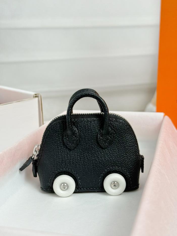 replica,schuhe,beste,kaufen,1:1,besten,seiten,Replik,turnschuhe,sneakers Bolide️ Hermes Mini Bowling Bag Schlüsselanhänger Taschenanhänger (WC1WL) replica,schuhe,beste,kaufen,1:1,besten,seiten,Replik,turnschuhe,sneakers Bolide️ Hermes Mini Bowling Bag Schlüsselanhänger Taschenanhänger (WC1WL)