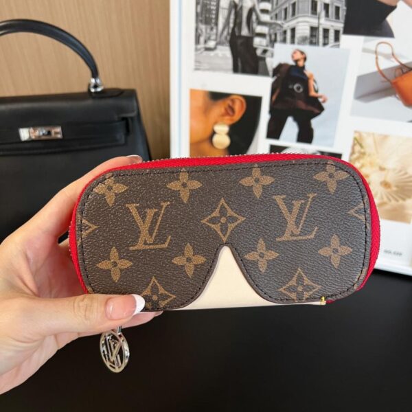 Neu eingetroffen, 17 Farben, großes Brillenetui, Louis Vuitton neues WOODY Brillenetui, Sonnenbrillenetui Code G10654 (4JO6C)