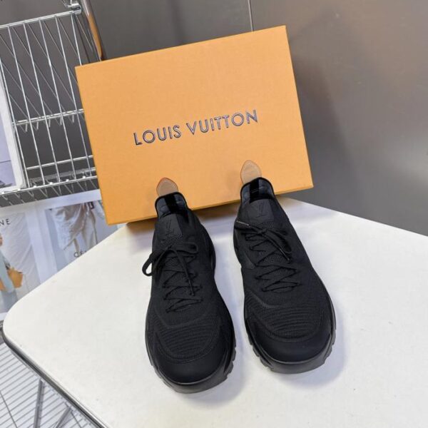 Die neuesten Sneaker und Freizeitschuhe von Louis Vuitton (KSVRI)