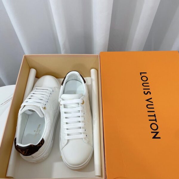 replica,schuhe,beste,kaufen,1:1,besten,seiten,Replik,turnschuhe,sneakers Klassische weiße Schuhe von Louis Vuitton (AKI6Q)