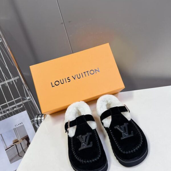 replica,schuhe,beste,kaufen,1:1,besten,seiten,Replik,turnschuhe,sneakers Louis Vuittons neueste Herbst- und Winter-Hausschuhe aus reiner Wolle mit dicker Sohle und erhöhter Außensohle aus Wolle (WCIQG)