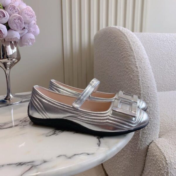 replica,schuhe,beste,kaufen,1:1,besten,seiten,Replik,turnschuhe,sneakers Roger Vivies neue Mary-Jane-Ballerinas mit quadratischer Schnalle (MDHZR)