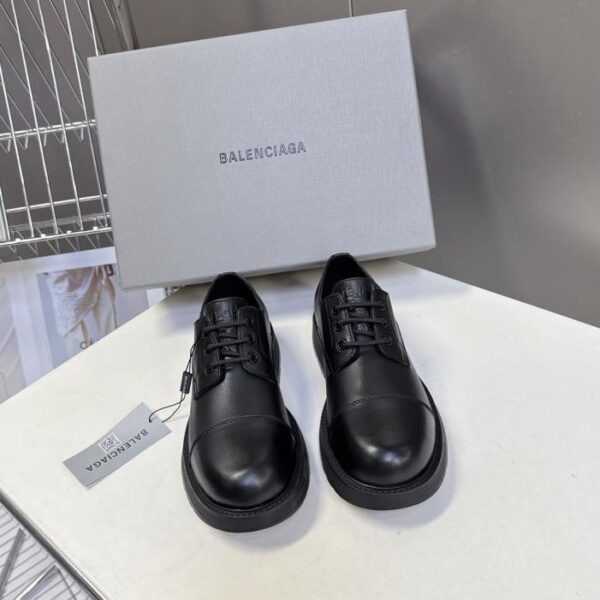 replica,schuhe,beste,kaufen,1:1,besten,seiten,Replik,turnschuhe,sneakers Die neuesten Lederstiefel von BALENCIAGA, Dr. Martens (JWS81)