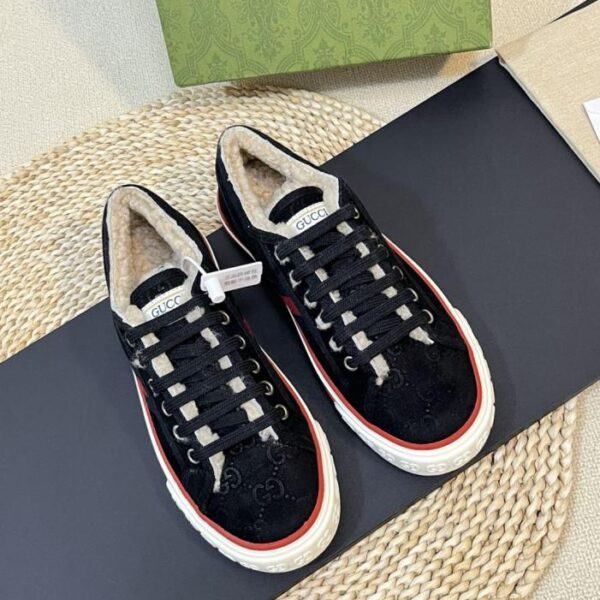 (Geprägtes Doppel-G-Design) GUCCI Tennis Winter Upgrade Version mit Scan-Chip, Neuer Boutique-Stil, Geprägte Doppel-G-Fell-Warm-Freizeitschuhe (MFI1Y)