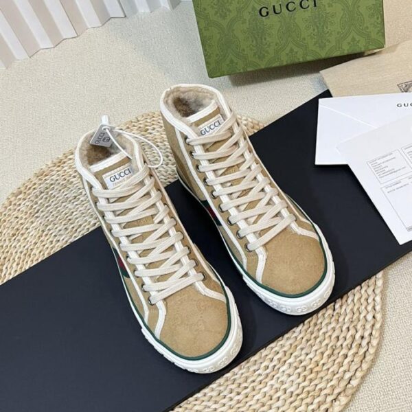 (Geprägtes Doppel-G-Design) GUCCI Tennis Winter Upgrade Version mit Scan-Chip, Neuer Boutique-Stil, Geprägte Doppel-G Fellwarme Freizeitschuhe (HG2Z7)