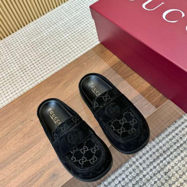 Neue Gucci-Plateau-Mules mit ineinandergreifendem, gesticktem G-Logo (3 ANYM)