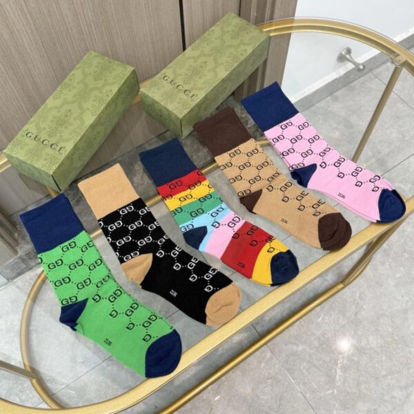 replica,schuhe,beste,kaufen,1:1,besten,seiten,Replik,turnschuhe,sneakers [Eine Box enthält fünf Paar] Gucci Neuheit, Socken in Boutique-Qualität, 100 % Baumwolle (KW82J)