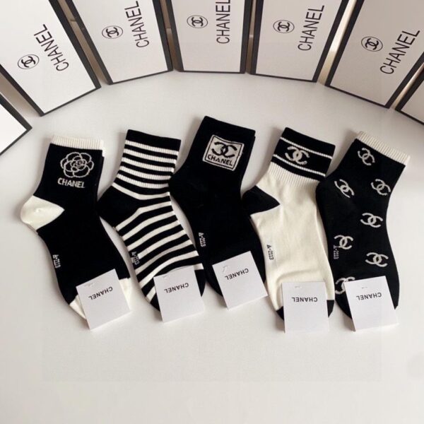 replica,schuhe,beste,kaufen,1:1,besten,seiten,Replik,turnschuhe,sneakers Chanels neue mittellange Socken, fünf Paar pro Schachtel (ID4WM)
