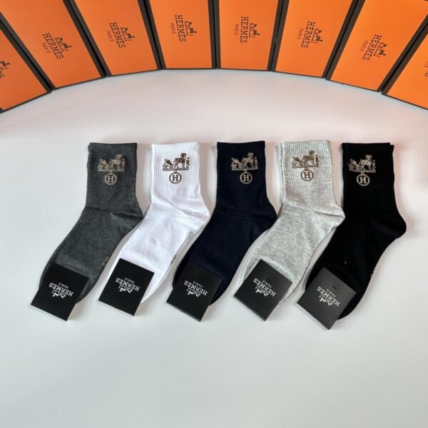 replica,schuhe,beste,kaufen,1:1,besten,seiten,Replik,turnschuhe,sneakers Hermes neue mittellange Socken, fünf Paar pro Karton (18DR1)