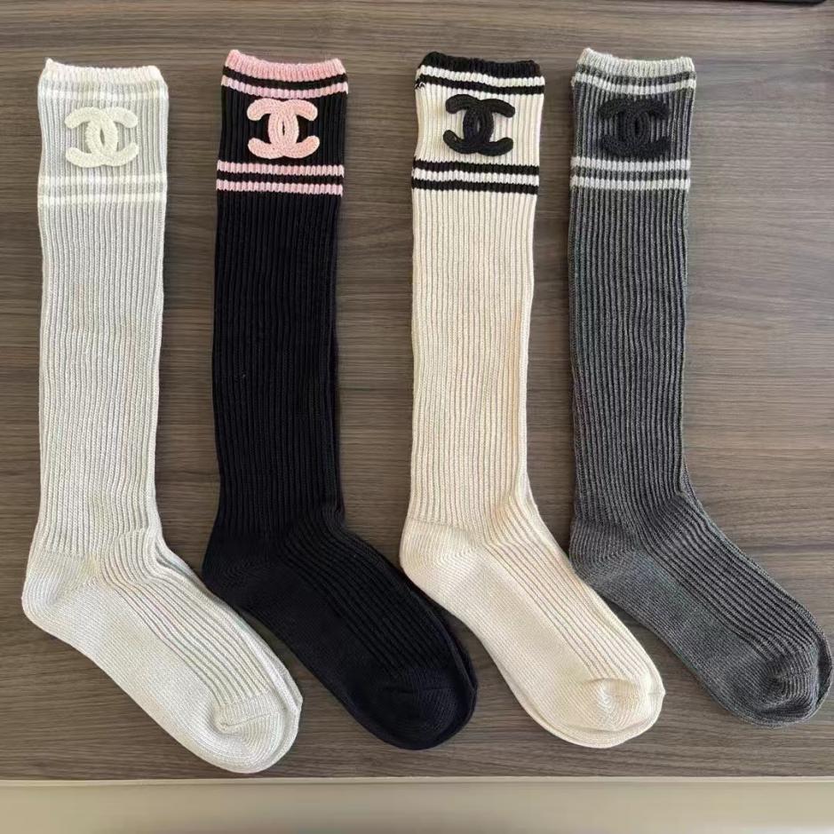 replica,schuhe,beste,kaufen,1:1,besten,seiten,Replik,turnschuhe,sneakers Chanel versendet seine neuen Kaschmirstrümpfe mit Doppelnähten über die offizielle Website. Ein Paar pro Karton (AKGUG). replica,schuhe,beste,kaufen,1:1,besten,seiten,Replik,turnschuhe,sneakers Chanel versendet seine neuen Kaschmirstrümpfe mit Doppelnähten über die offizielle Website. Ein Paar pro Karton (AKGUG).