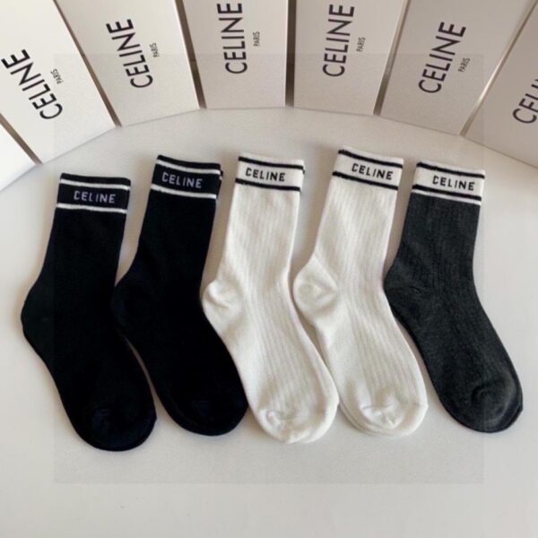 replica,schuhe,beste,kaufen,1:1,besten,seiten,Replik,turnschuhe,sneakers Die neuen mittellangen Socken von CELINE, fünf Paar pro Packung (BVECB)