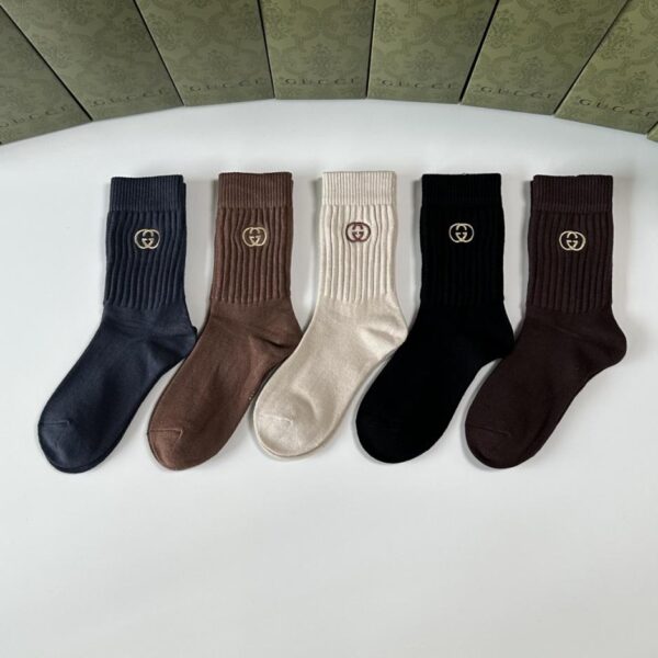 replica,schuhe,beste,kaufen,1:1,besten,seiten,Replik,turnschuhe,sneakers Guccis neue mittellange Kaschmirsocken, fünf Paar pro Packung (SWA6M)