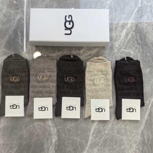replica,schuhe,beste,kaufen,1:1,besten,seiten,Replik,turnschuhe,sneakers UGG Neue bestickte Kaschmir-Socken in mittlerer Länge, 5 Paar pro Karton (1A213)