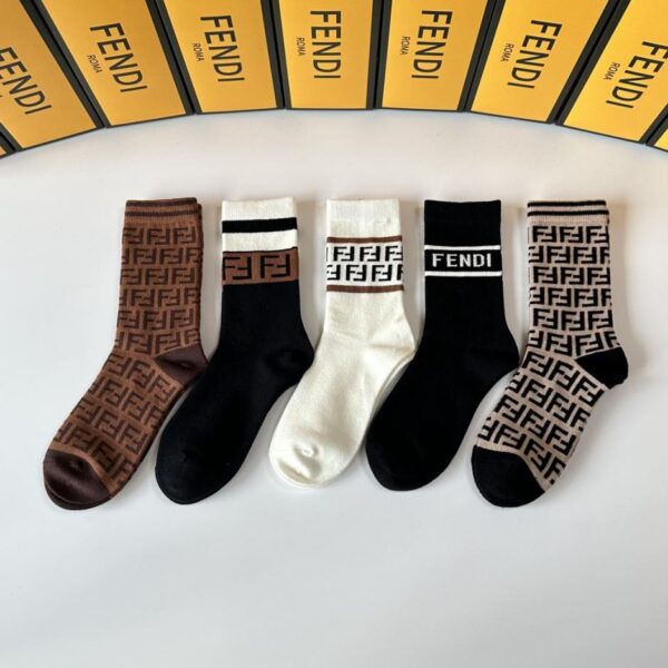 replica,schuhe,beste,kaufen,1:1,besten,seiten,Replik,turnschuhe,sneakers Fendis neue Kaschmirsocken, wadenlang, fünf Paar pro Packung (HB3KJ)