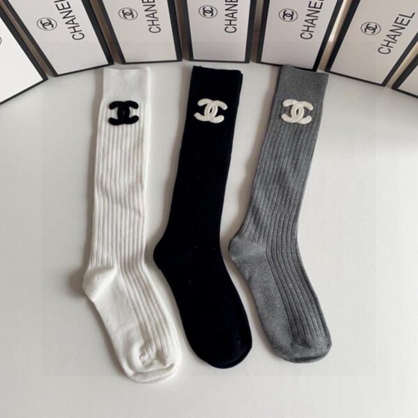 replica,schuhe,beste,kaufen,1:1,besten,seiten,Replik,turnschuhe,sneakers Die neuen luxuriösen Kniestrümpfe von Chanel sind ab sofort erhältlich, zwei Paar pro Packung (HWHJH).