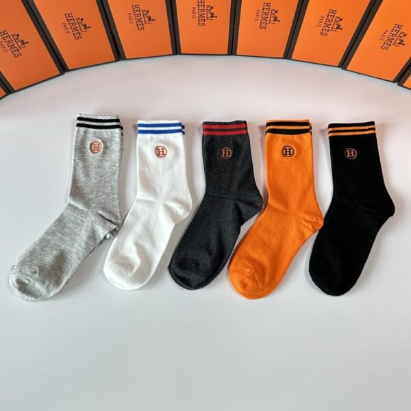 replica,schuhe,beste,kaufen,1:1,besten,seiten,Replik,turnschuhe,sneakers Hermes neue bestickte Midi-Socken, fünf Paar pro Karton (5L 90D)