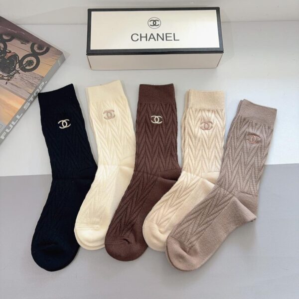 replica,schuhe,beste,kaufen,1:1,besten,seiten,Replik,turnschuhe,sneakers (5 Paar pro Schachtel) Chanel Neue hochwertige bestickte Kaschmir-Kniestrümpfe (NWKQ7)