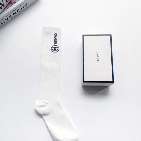 replica,schuhe,beste,kaufen,1:1,besten,seiten,Replik,turnschuhe,sneakers [Ein Paar pro Schachtel] Chanel Kniestrümpfe mit klassischem Doppel-C-Logo aus reiner Baumwolle (2ZQYD)