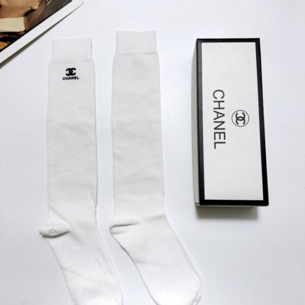 replica,schuhe,beste,kaufen,1:1,besten,seiten,Replik,turnschuhe,sneakers [Ein Paar pro Schachtel] Chanel Kniestrümpfe mit klassischem Doppel-C-Logo aus reiner Baumwolle (5BGVX)