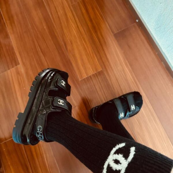 replica,schuhe,beste,kaufen,1:1,besten,seiten,Replik,turnschuhe,sneakers 【Zwei Paar pro Packung】Chanel Wadenstrümpfe, mittellange Strümpfe + Kniestrümpfe, klassische Kombination (WXCH9)