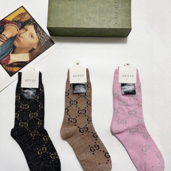 replica,schuhe,beste,kaufen,1:1,besten,seiten,Replik,turnschuhe,sneakers 【3 Paar pro Packung】GUCCI Wadenhohe Socken mit Gold- und Silberfaden, Doppelnähte, Material aus gemischtem Gold- und Silberfaden (1CVR1)