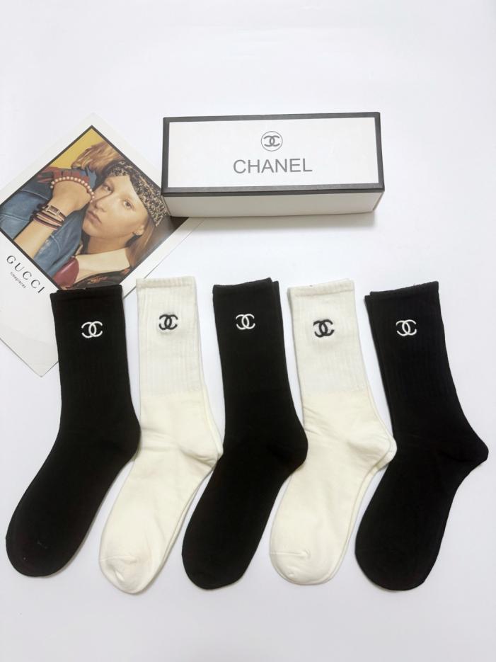 replica,schuhe,beste,kaufen,1:1,besten,seiten,Replik,turnschuhe,sneakers 【5 Paar pro Packung】 Klassische Chanel-Socken aus Baumwolle mit gesticktem Logo, mittelhoch (YSNZ3) replica,schuhe,beste,kaufen,1:1,besten,seiten,Replik,turnschuhe,sneakers 【5 Paar pro Packung】 Klassische Chanel-Socken aus Baumwolle mit gesticktem Logo, mittelhoch (YSNZ3)